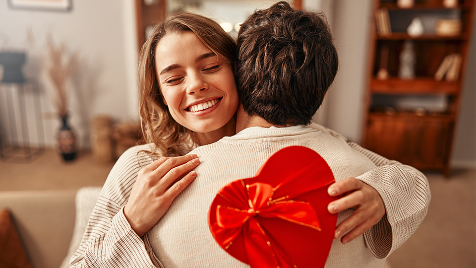 Saint-Valentin : Pourquoi observe-t-on une hausse des prix à cette période ?