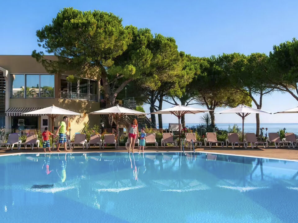 Club Le Village des Isles 3*